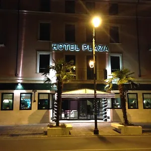 3* Отель Plaza